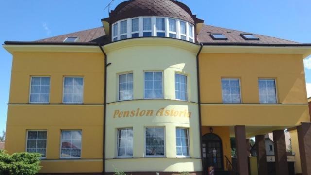 Pension Astoria Klášterec nad Ohří Exterior foto
